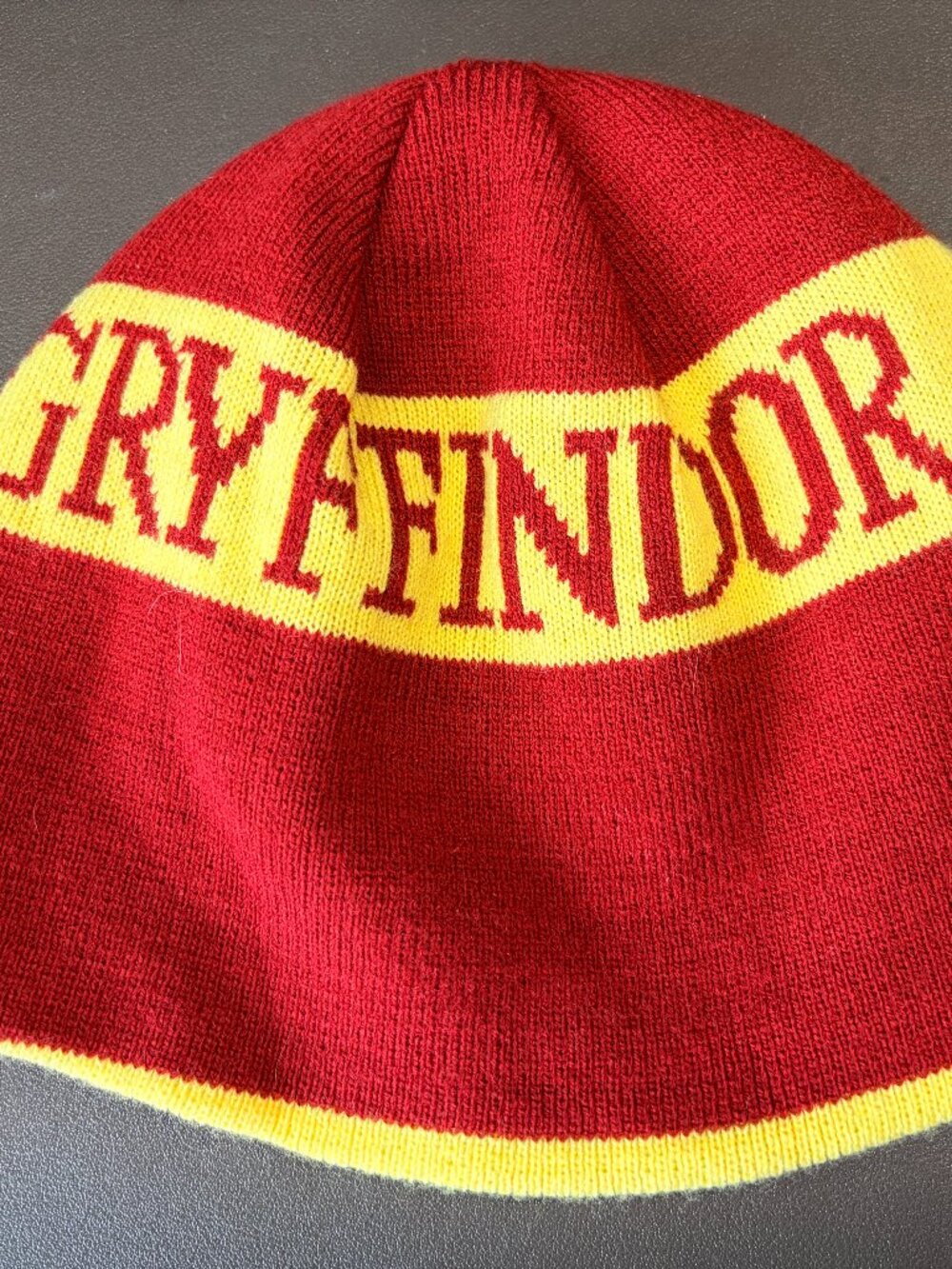 WIZARDING WORLD OF HARRY POTTER GRYFFINDOR BEANIE
